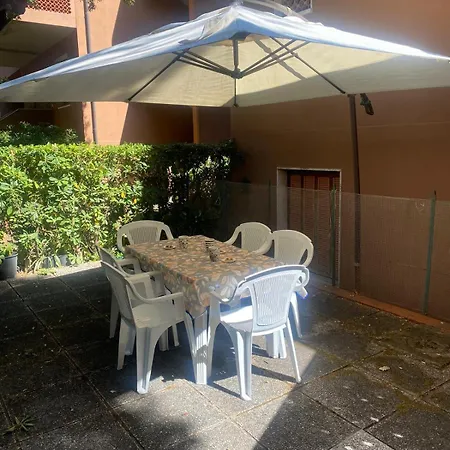 Anna Costa Degli Etruschi